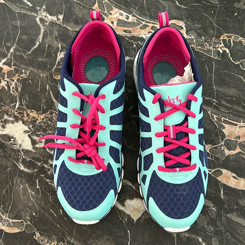 NEW Cheeks multi sports gel trainers